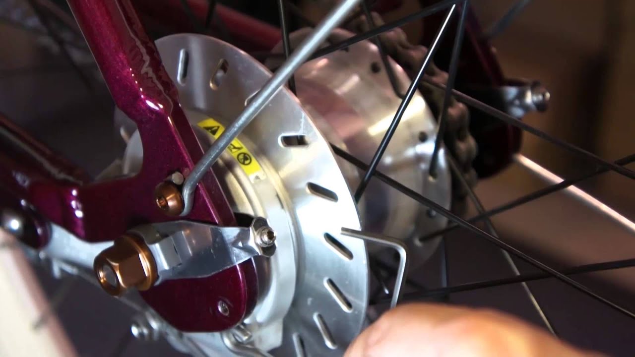 United Cruiser - Démontage de roue arrière Nexus 7i