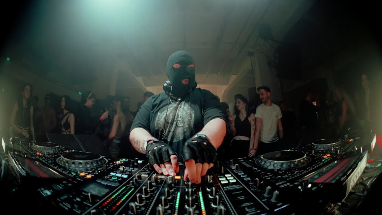 MZPERX live - OUTBREAK, Arzenál Budapest [4k]