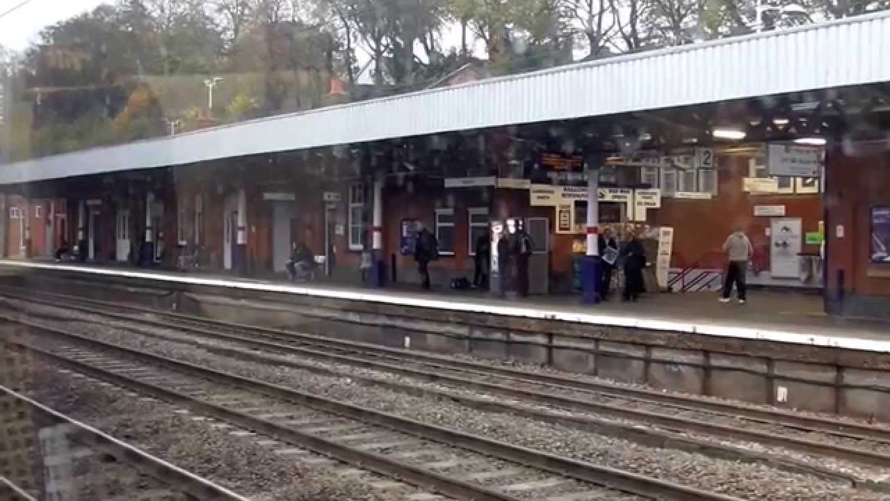Leaving Hitchin On A Great Northern Class 365 05/11/14