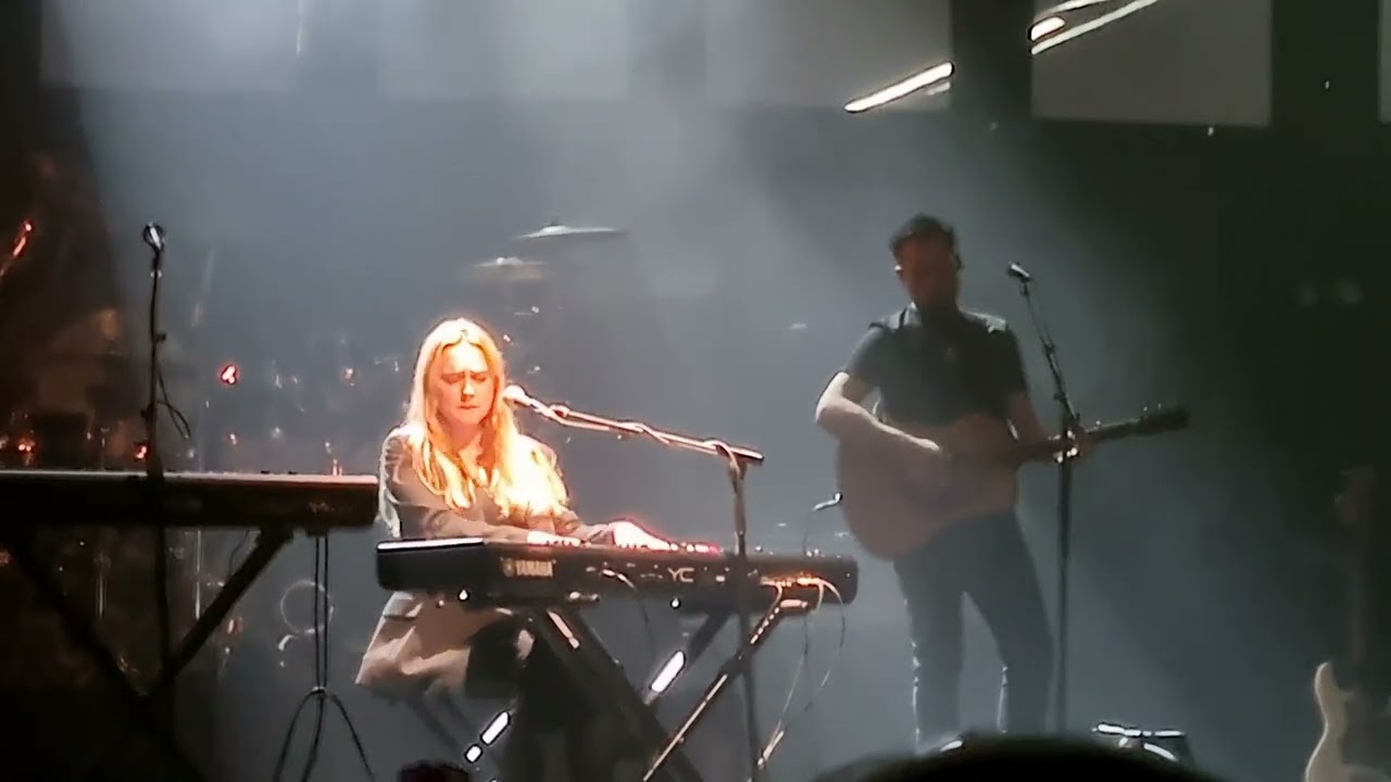 Rumours of Fleetwood Mac 8-5-23 Songbird. The Lowry, Salford.