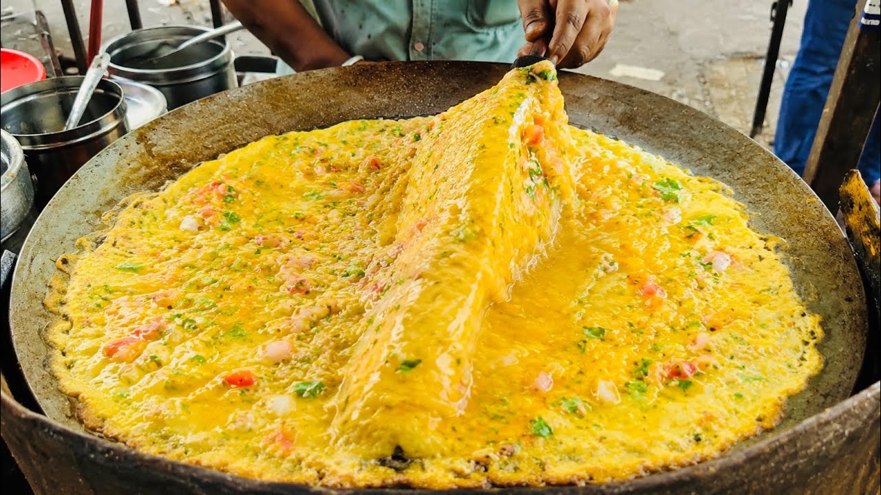 Egg Omelette Pav Just ₹85 in Mumbai | Egg Omelette Recipe | Mumbai Street food Egg Omelette￼ 