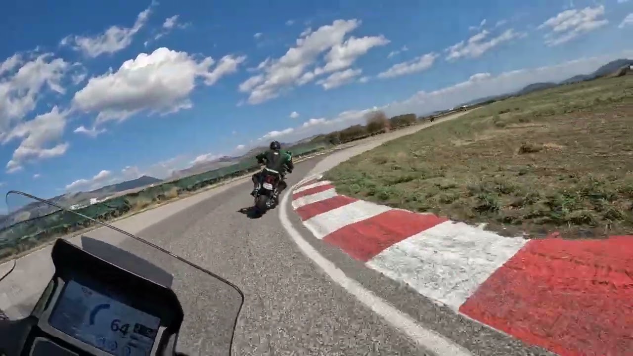 NT1100DCT TRACK DAY MEGARA CIRCUIT