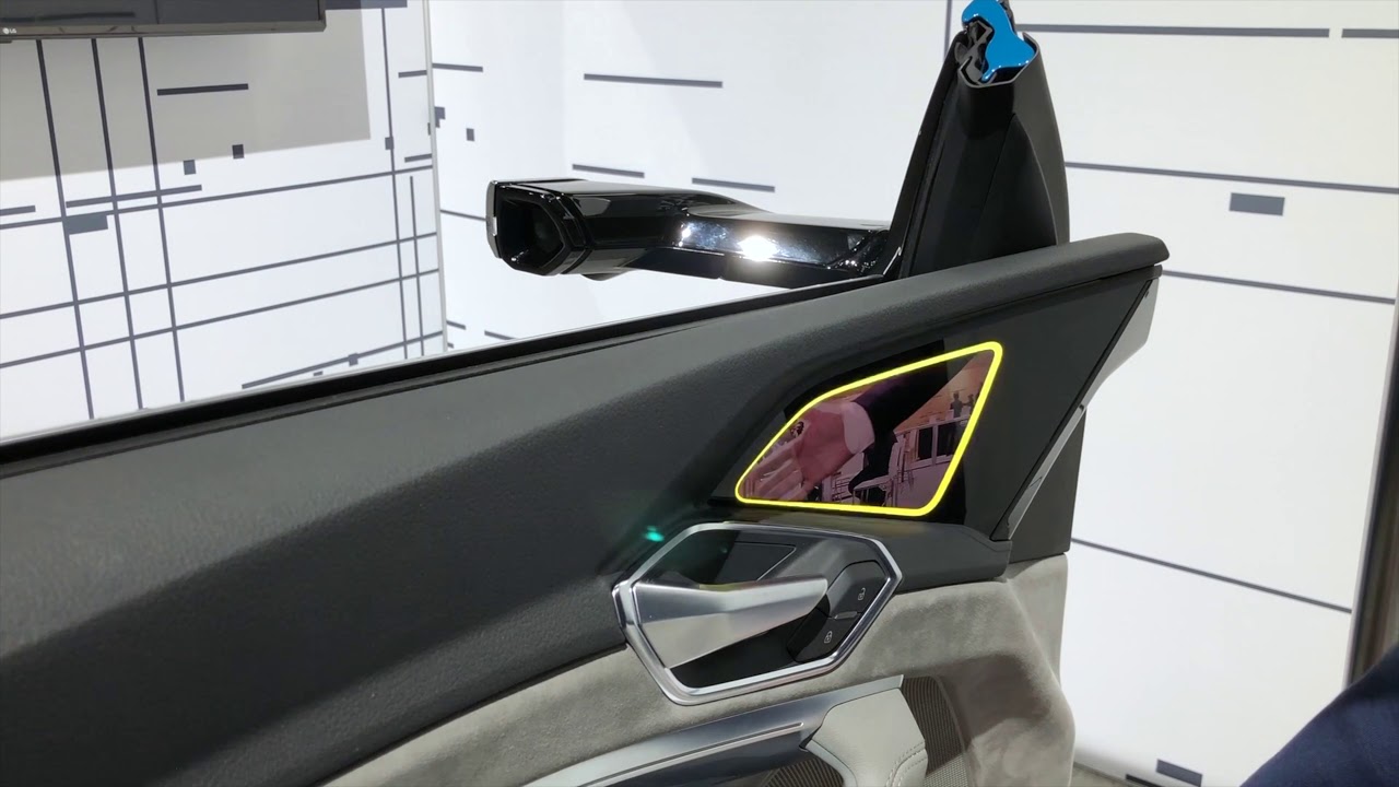 DEMO: How the Audi e-tron Virtual Mirrors Work