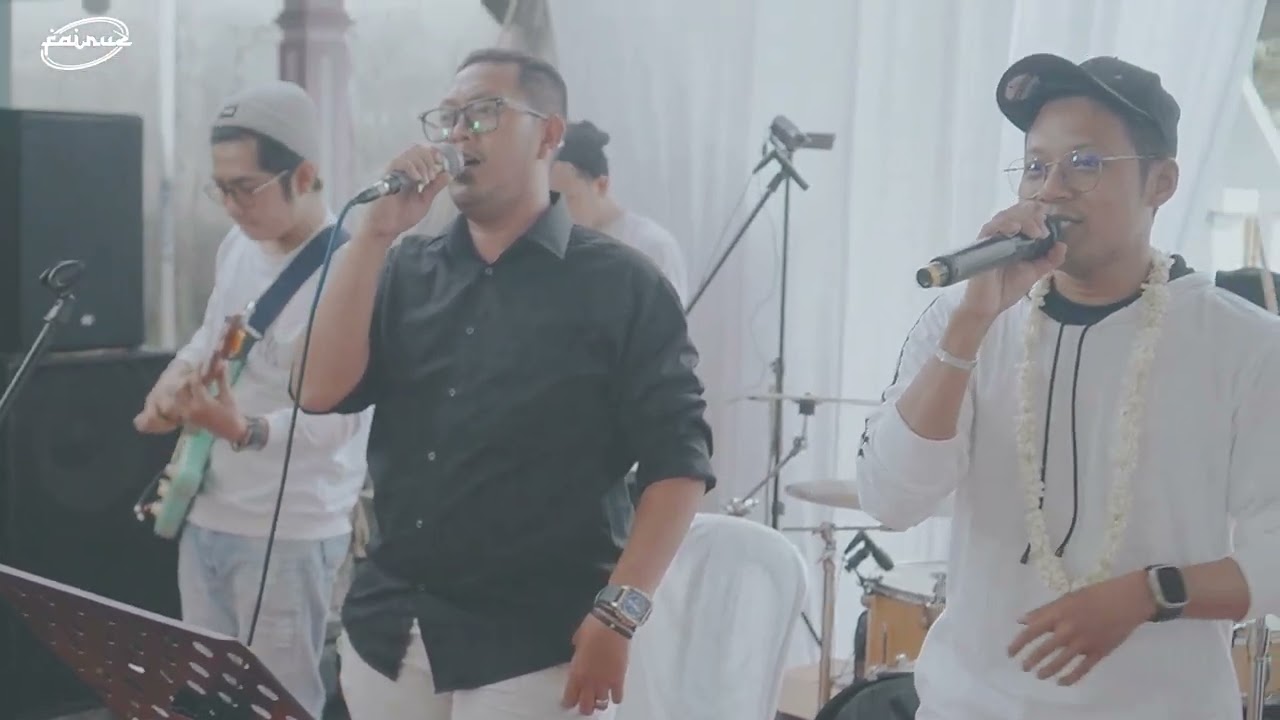 Cameron Cartio Feat Khaled - Henna II Fairuz Band Live Mojokerto Wedding Arizal & Meisinta