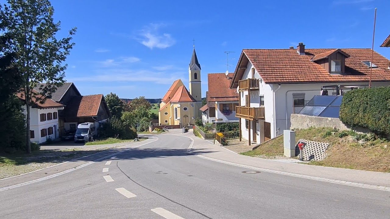 Село в Німеччині. Як виглядає село біля Альп. Aufkirch