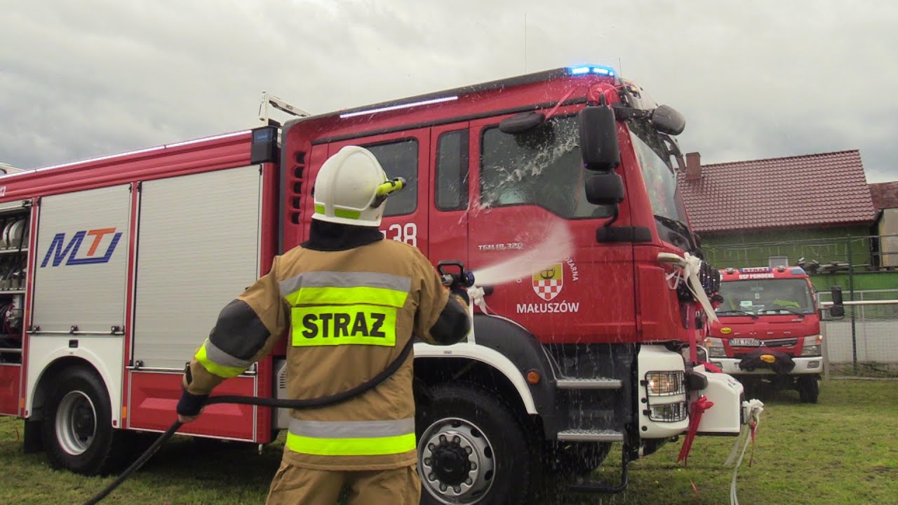 MĘCINKA. OSP KSRG Małuszów powitała nowy wóz