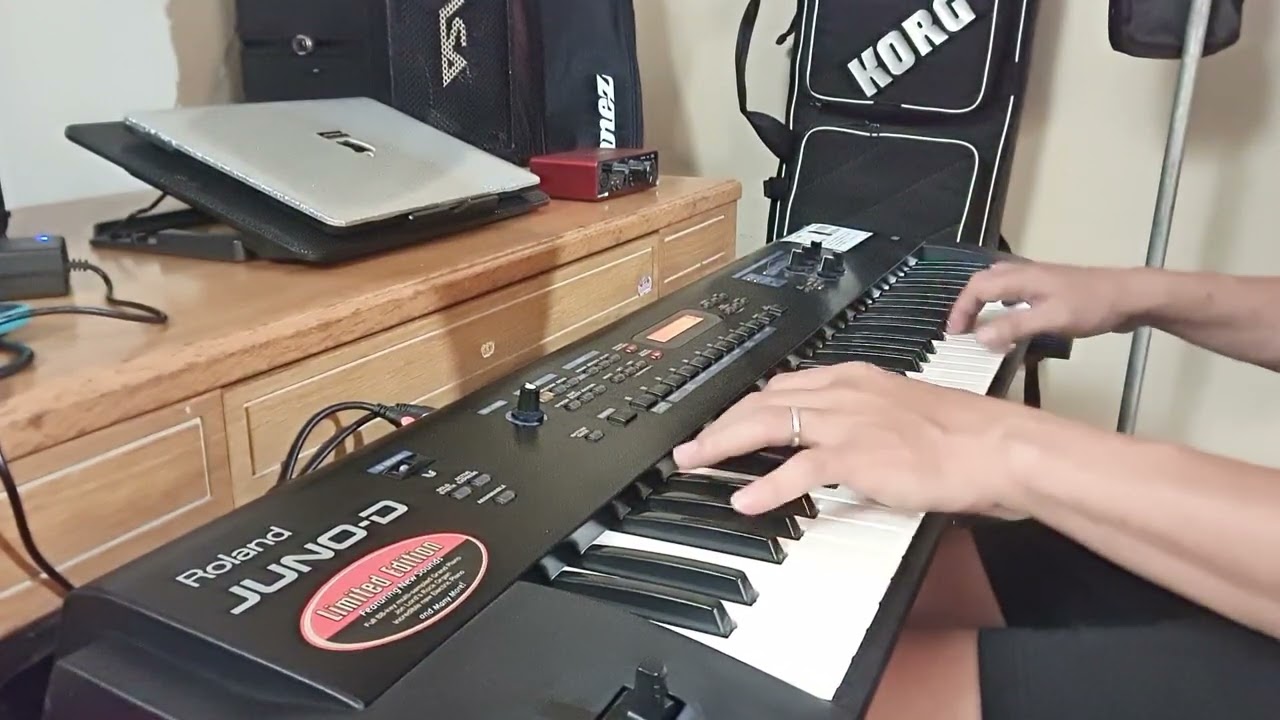 Roland Juno D Limited Edition short demo