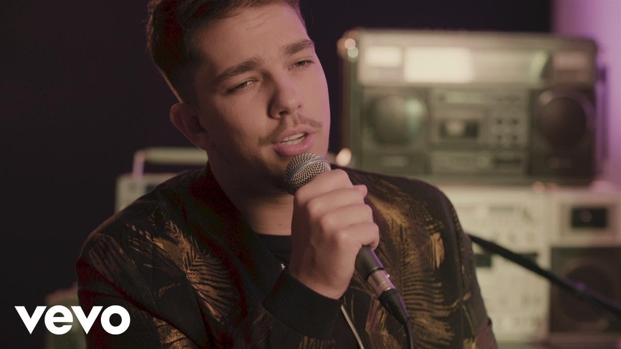 Matt Terry - SUBEME LA RADIO REMIX (Acoustic)