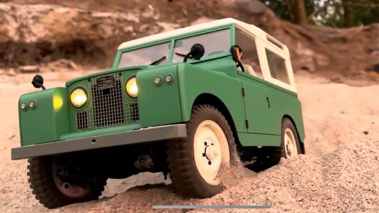 1/12 Scale RC FMS Land Rover Series II | Fun Offroading Trailing