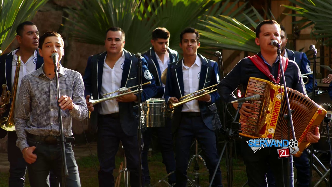 Alfonso Payan y Asociados Ft. Banda Corona Del Rey - Me Llamen Como Me Llamen (En Vivo 2018)