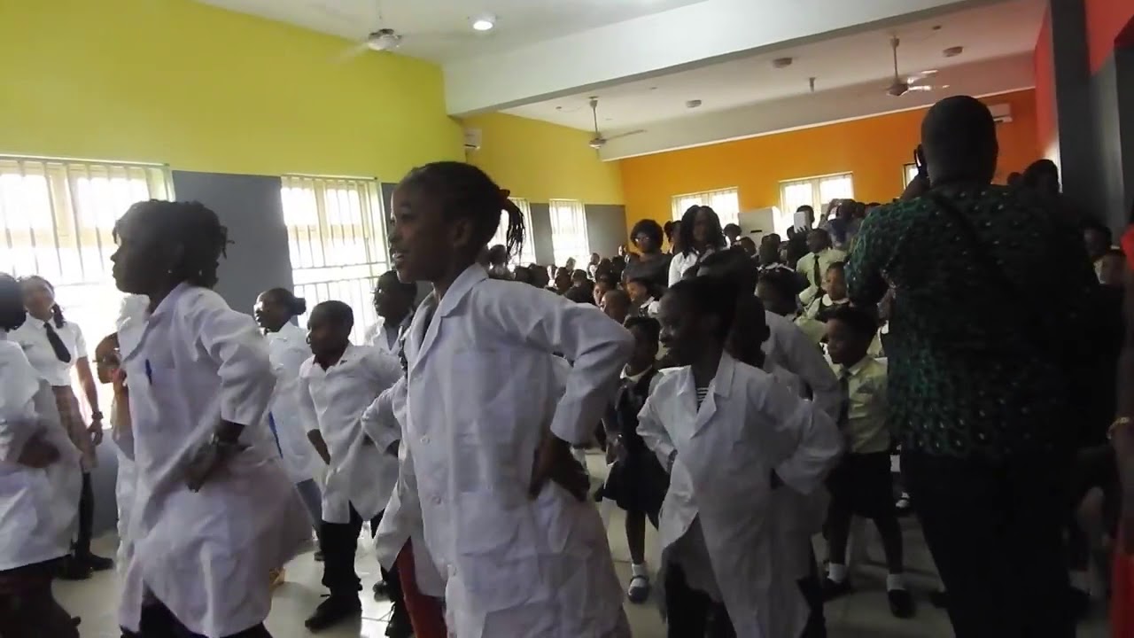 The Skeleton Dance by Grade 4 Cauliflower