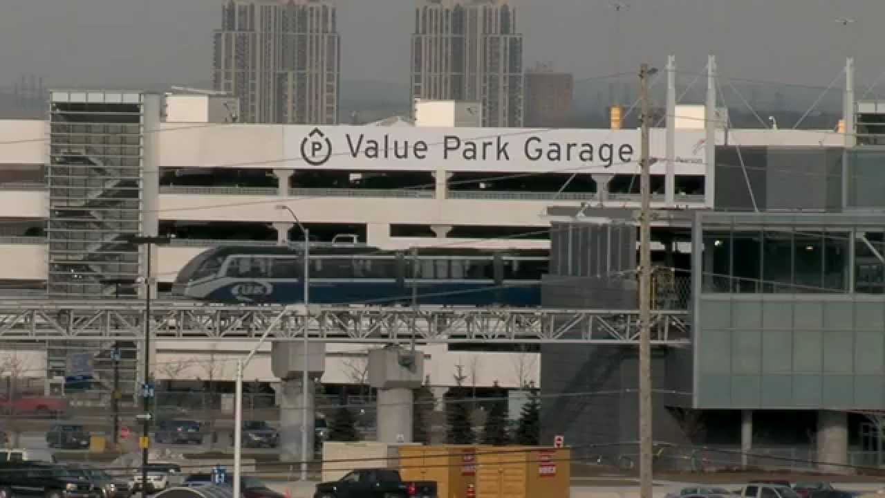 Toronto Pearson Parking Options
