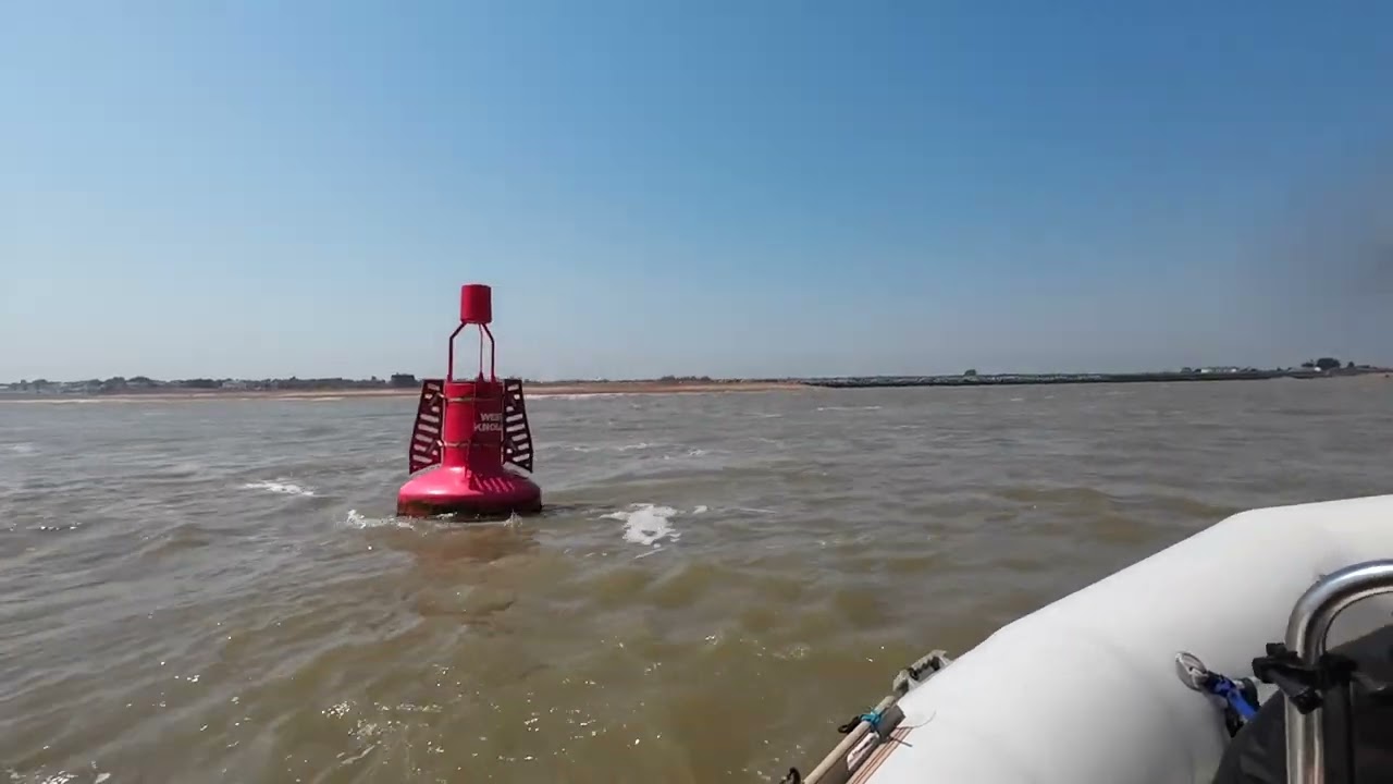 Trip in the 4.5m Rib and the New Deben Bar entrance 2023