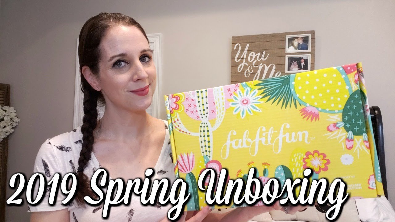 FAB FIT FUN SPRING UNBOXING 2019! AMAZING!