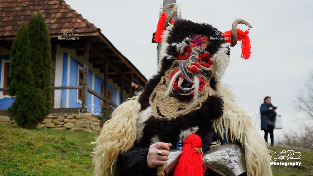 Crăciun în Maramureș: Colinde și Plugușorul Tradițional (2025)