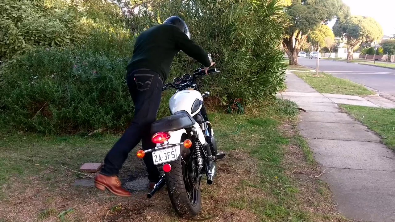 Triumph Bonneville Dunstall exhaust