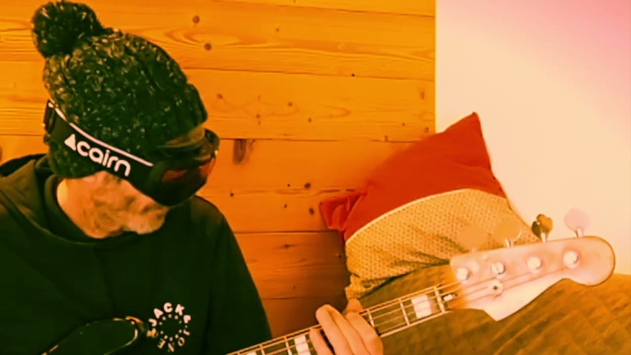 Peuf Bass Song