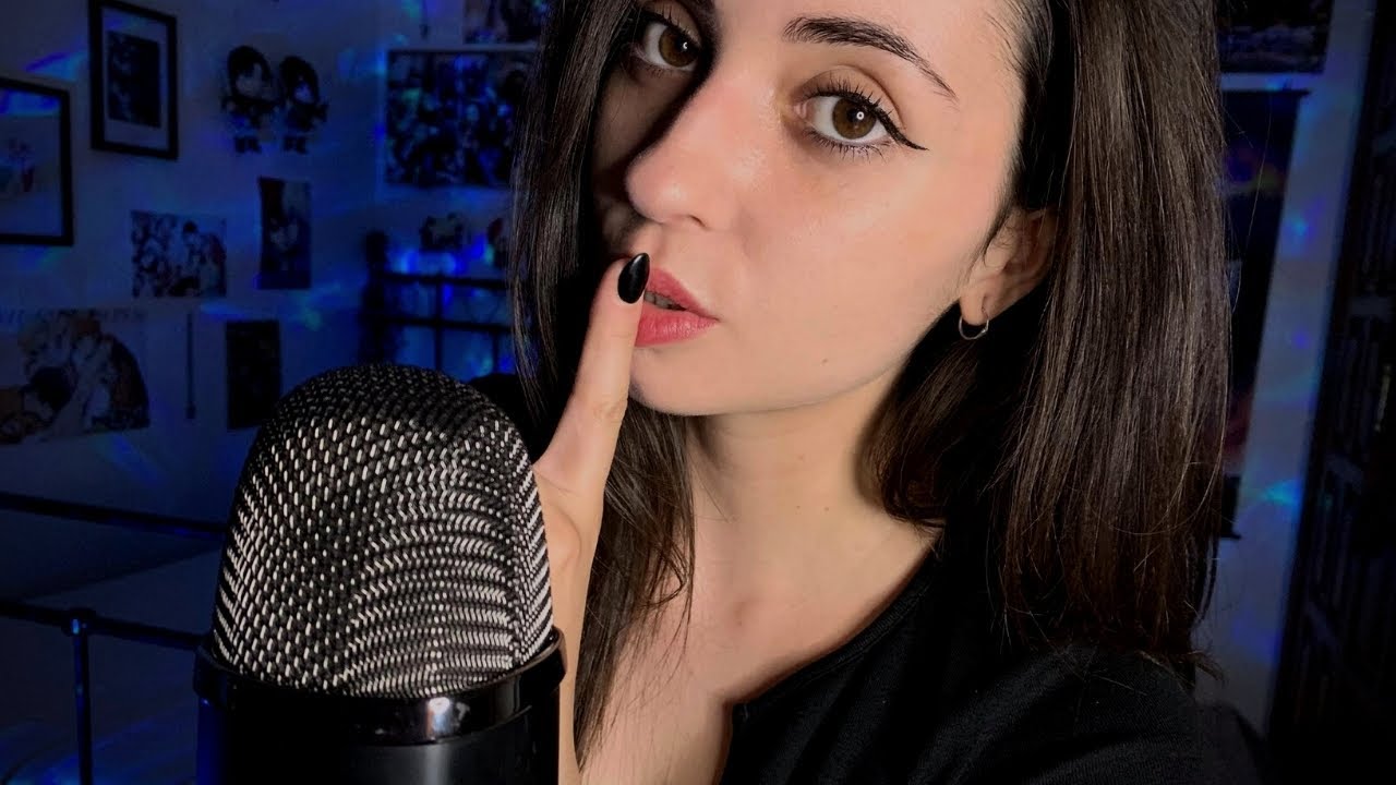 ASMR 🤍 MOUTH SOUNDS y susurros muy cerca del micro👄
