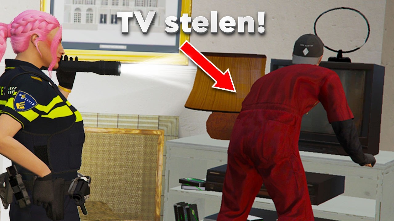 Breaking in & Running from the Police! - Sluismeer Roleplay