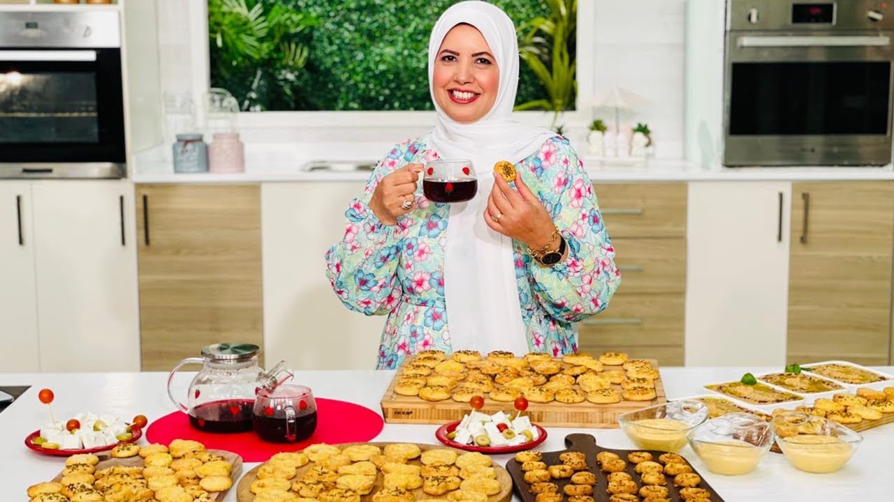 العزومة مع الشيف فاطمة أبو حاتي | بسكويت مالح - تغميسة حمص - تغميسة زبادي بالجبنة