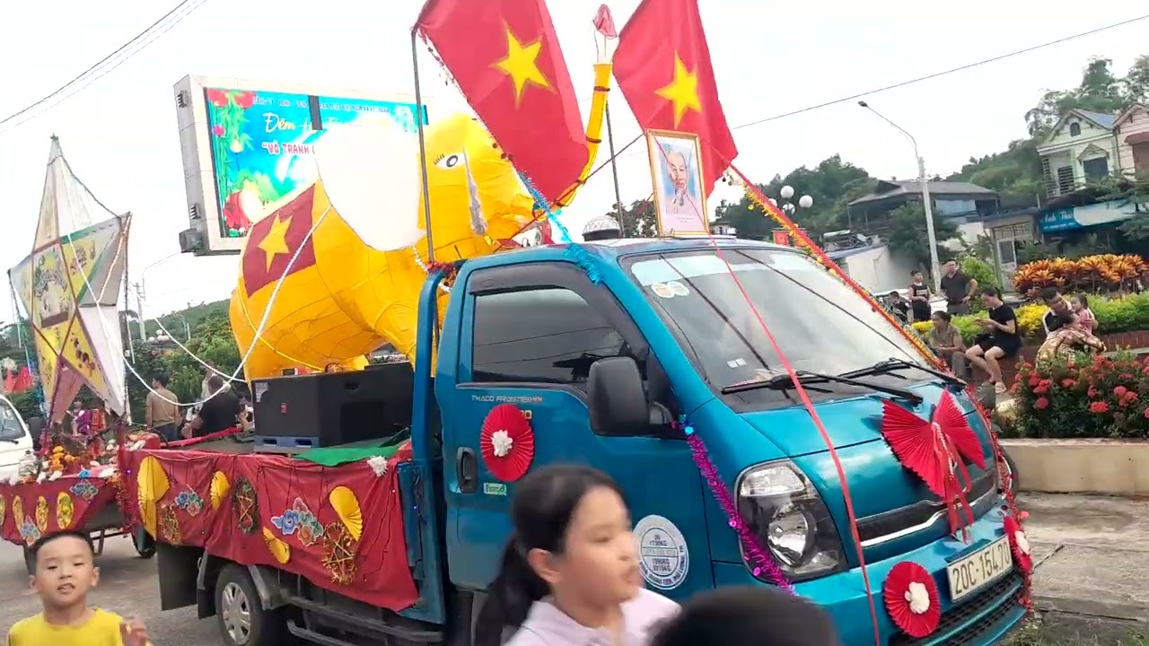 Công tác chuẩn bị thi đèn 