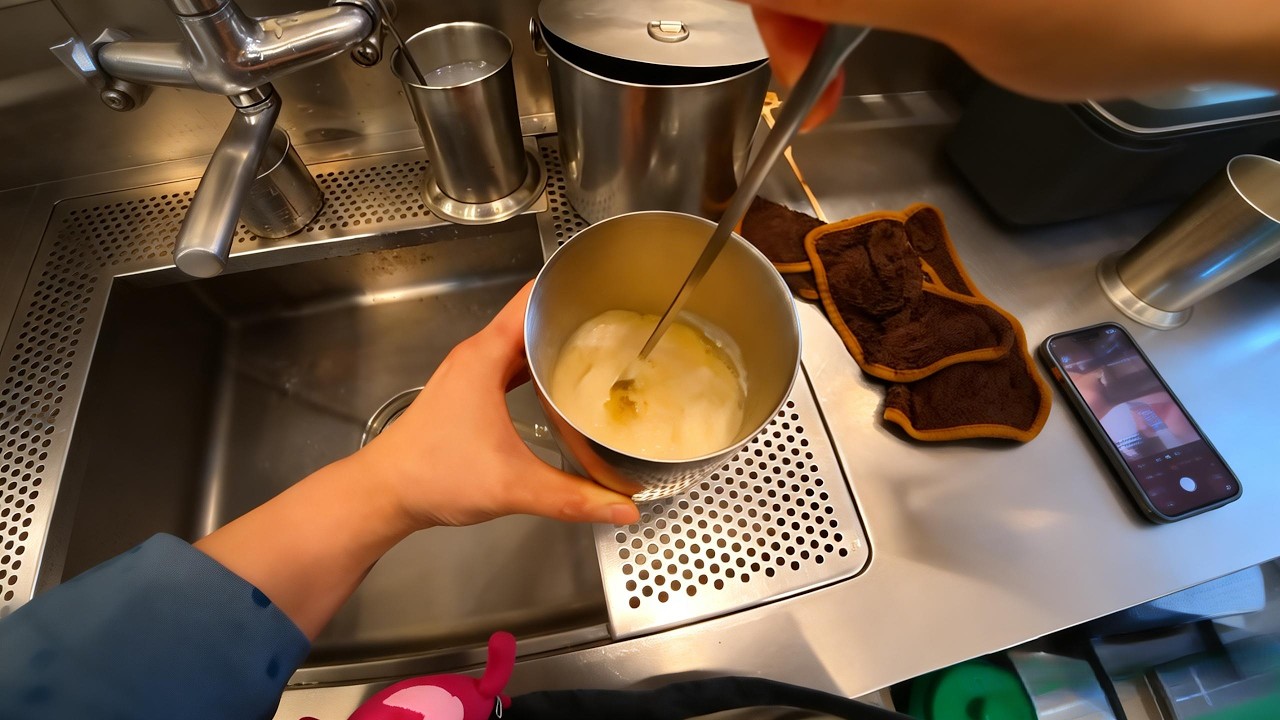 so refreshing! delicious handmade milk tea.#satisfyingvideo   #milktea  #yummy