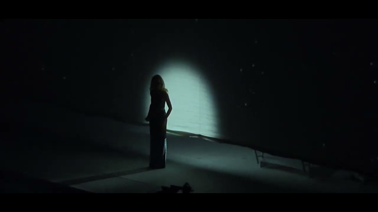 Sabrina Carpenter Live 11/1/2025 - Interlude before Dumb & Poetic