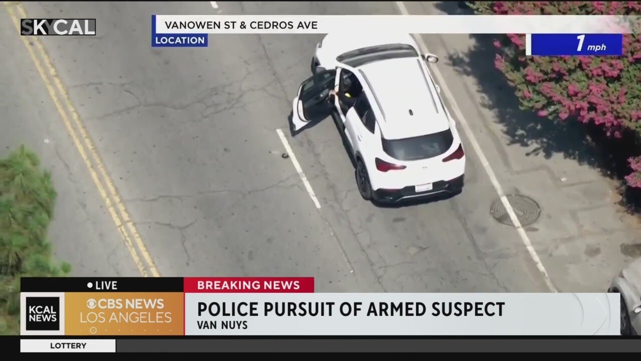 Driver taken into custody after high-speed pursuit in San Fernando Valley