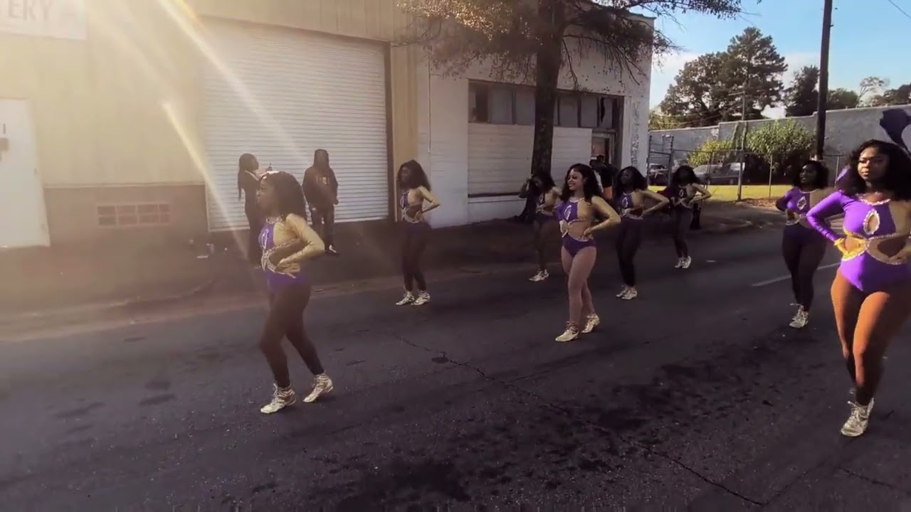 GOLDEN STARS / vs. Clark Atlanta University / Homecoming Parade 