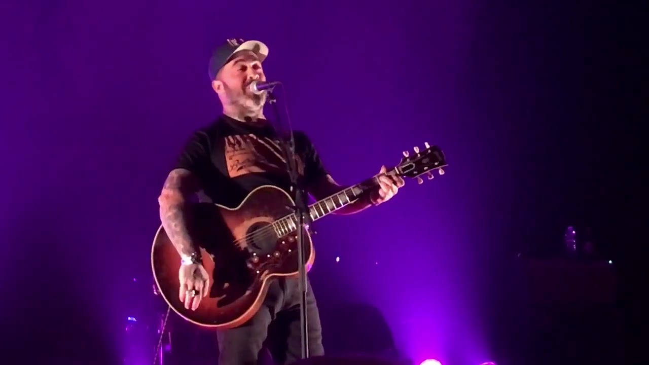 Aaron Lewis Live - Careless Whisper HE CAN SING ANYTHING!