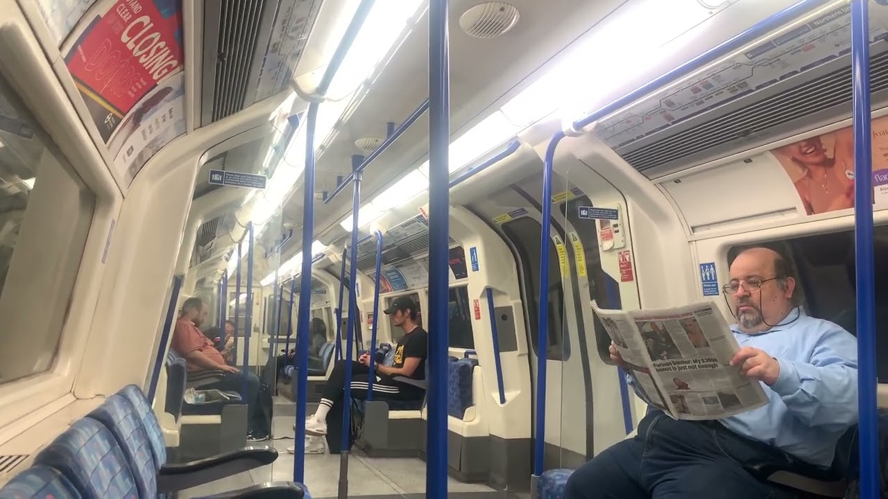 Northern Line 1995TS journey from East Finchley to Kings Cross St Pancras