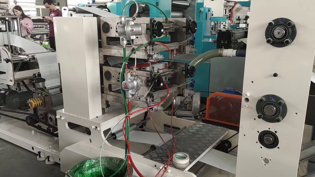 Machine de pliage de papier de soie de serviette d'impression de bon prix