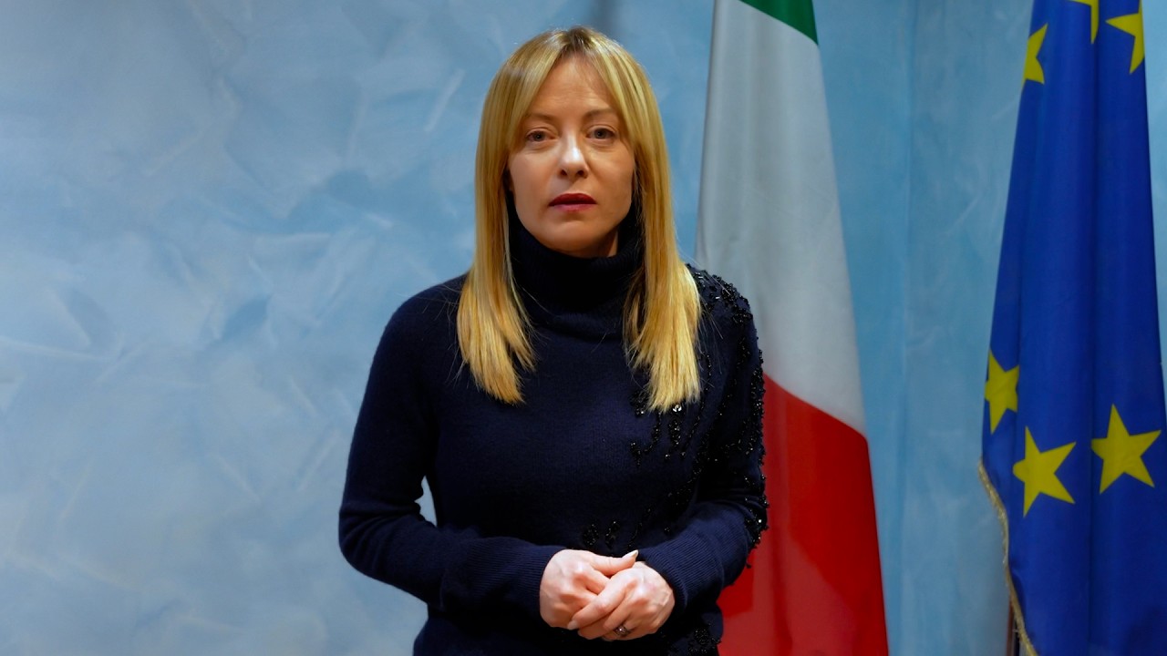 Nuovo provvedimento contro l'immigrazione illegale di massa e i trafficanti di esseri umani.
