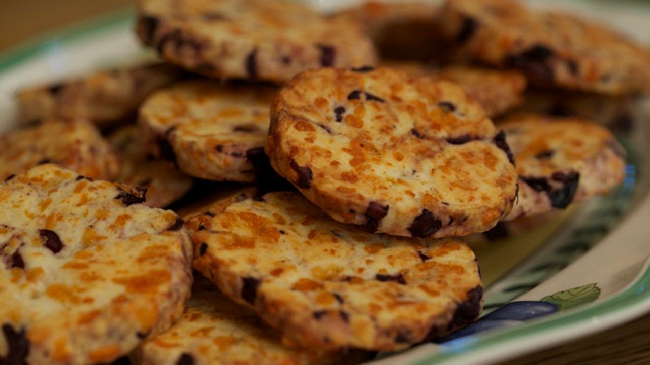 Юлия Высоцкая — Сырное печенье с маслинами