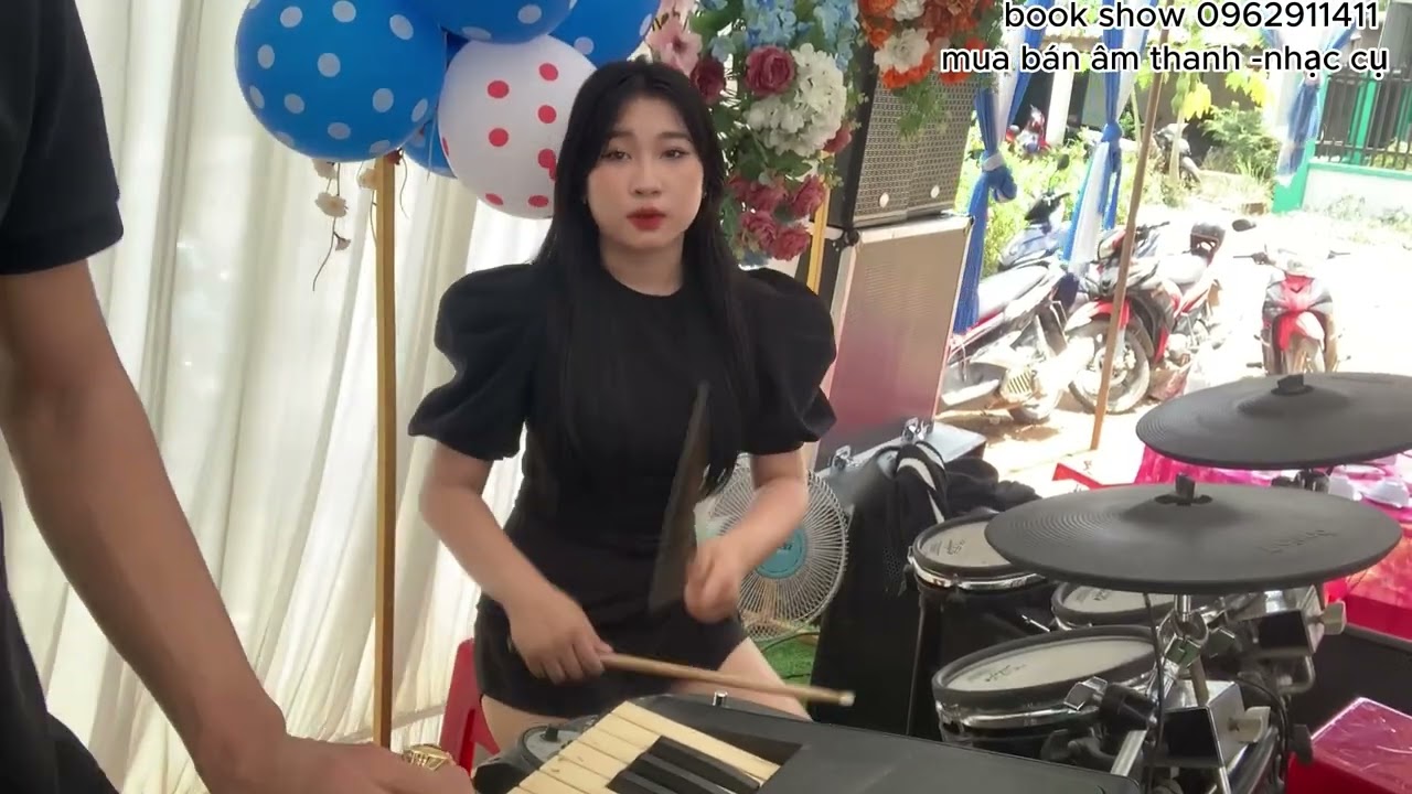 Đợi Em Trong Mơ Remix, Giọng Hát Hay | NiNi Drum Cover