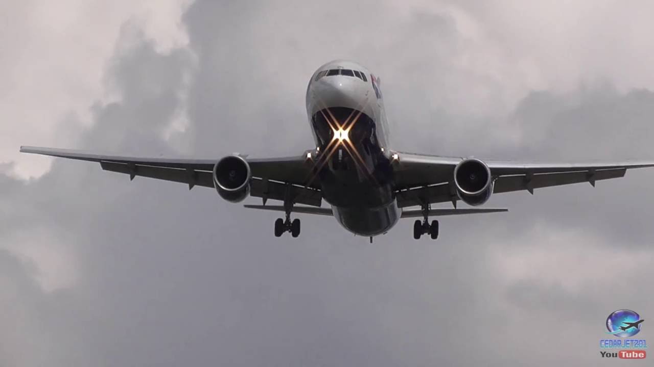 Heathrow Airport 25 Minutes of Plane Spotting 2016 HD