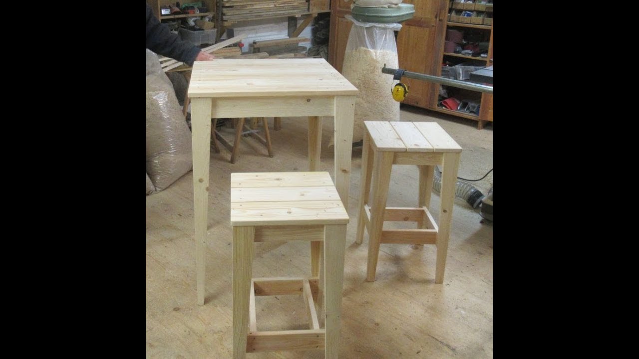 Steh- oder Bartisch aus Palettenholz