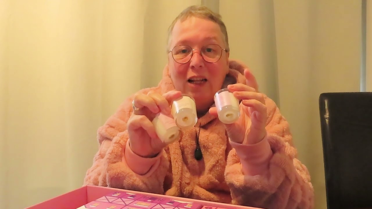 Unboxing Waterdop Adventskalender 2024. Waarom een winnend concept veranderen???