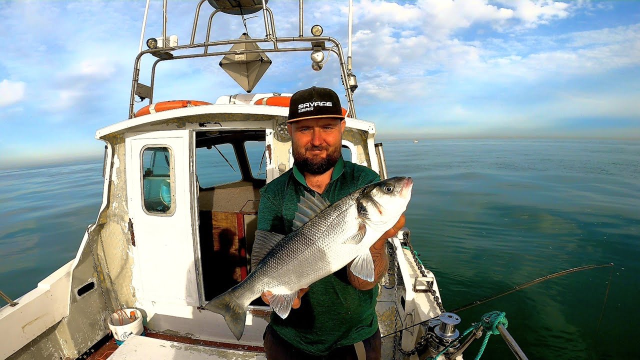 uk Big bass lure fishing on the Kestrel Warrior 6 !