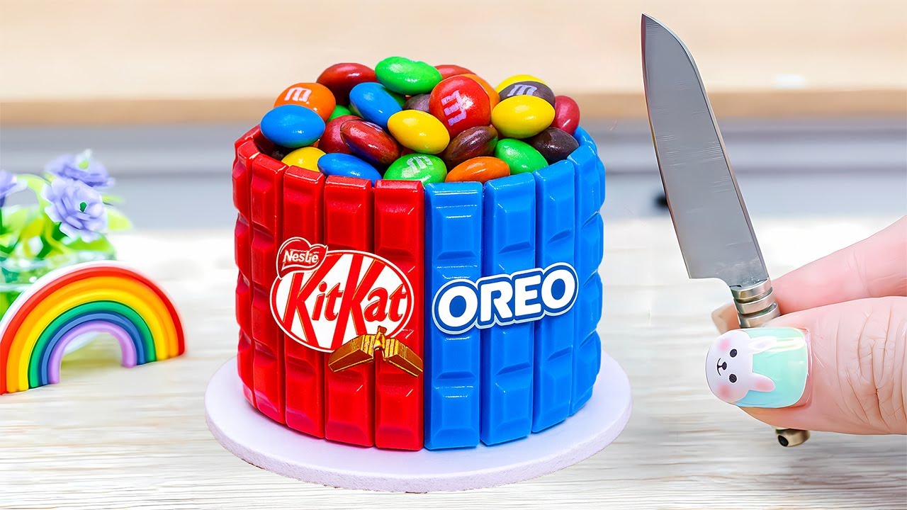 RAINBOW Oreo vs RAINBOW KitKat 🌈🍫 | Satisfying Mini Cake Challenge & ASMR Dessert