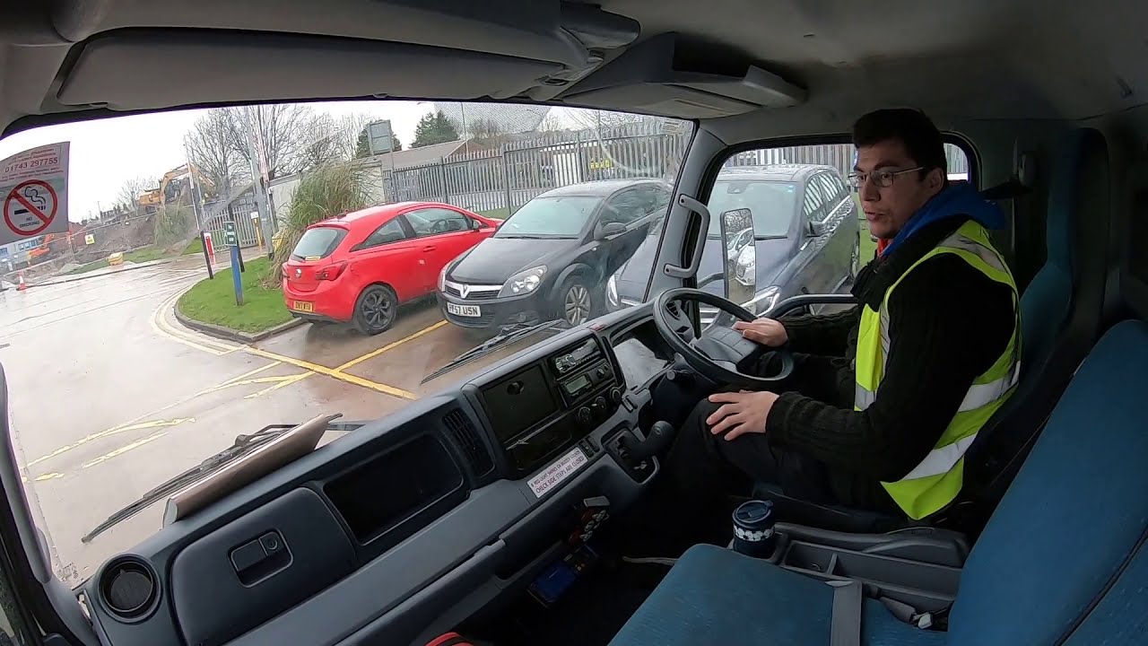 HGV CLASS 2 DRIVER - Driving a 7.5t refrigerated lorry back to the depot