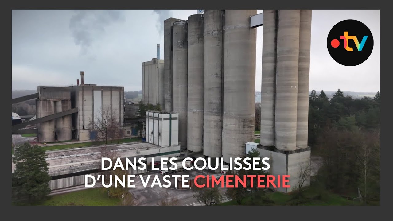 Entrez dans l'immense cimenterie de Rochefort-sur-Nenon dans le Jura
