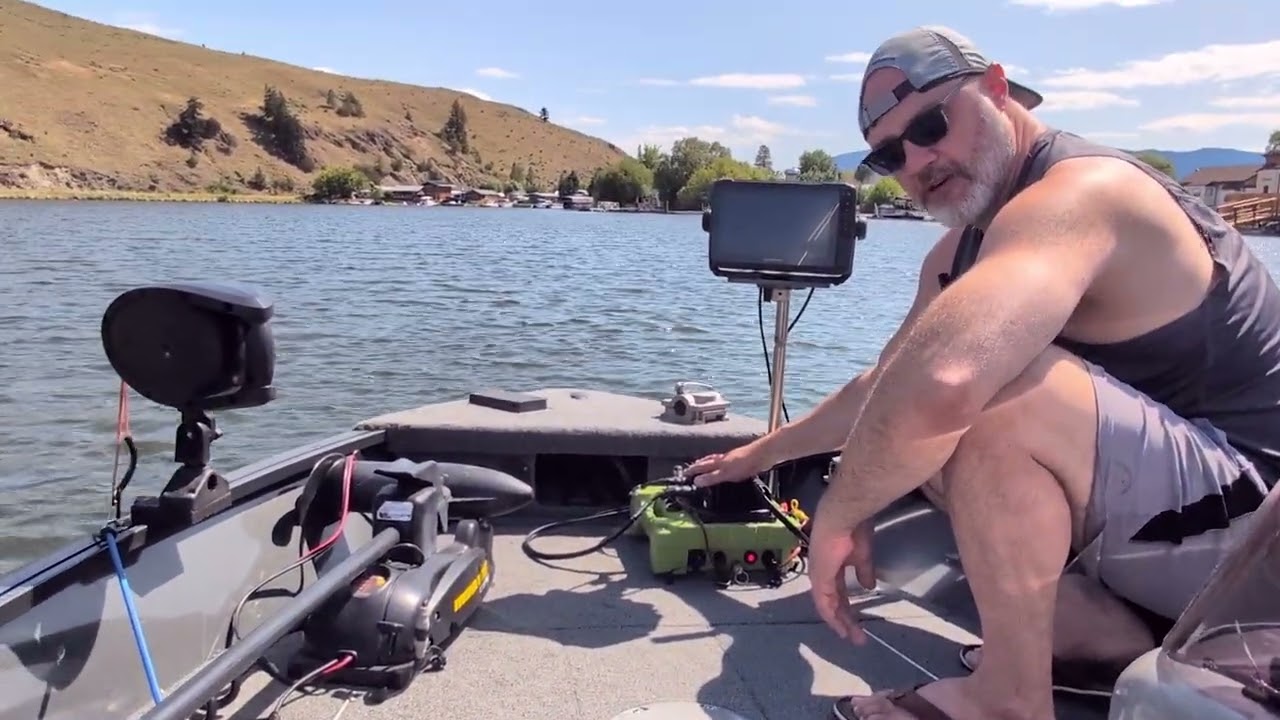 Fish Finder Mounts Gen4 Livescope Pole Mount in Action