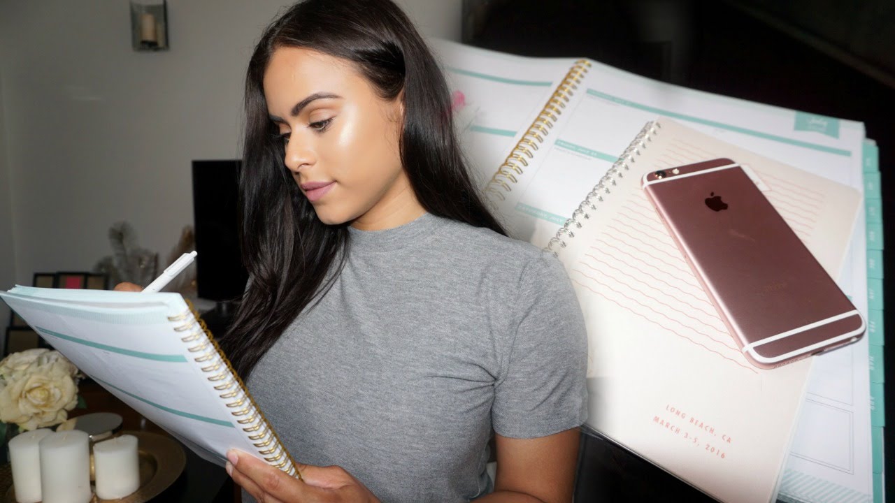 How I Plan + Schedule My YouTube Videos