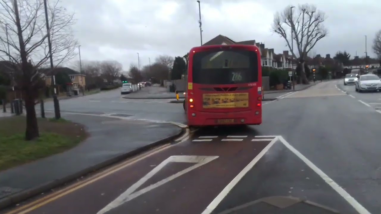 GAL WS105 On Bus Route 286 (Spot)
