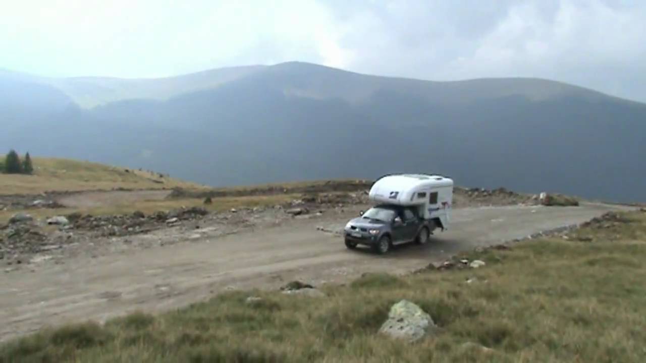 Tischer 215 L + Mitsubishi L200 na szosie TransAlpina