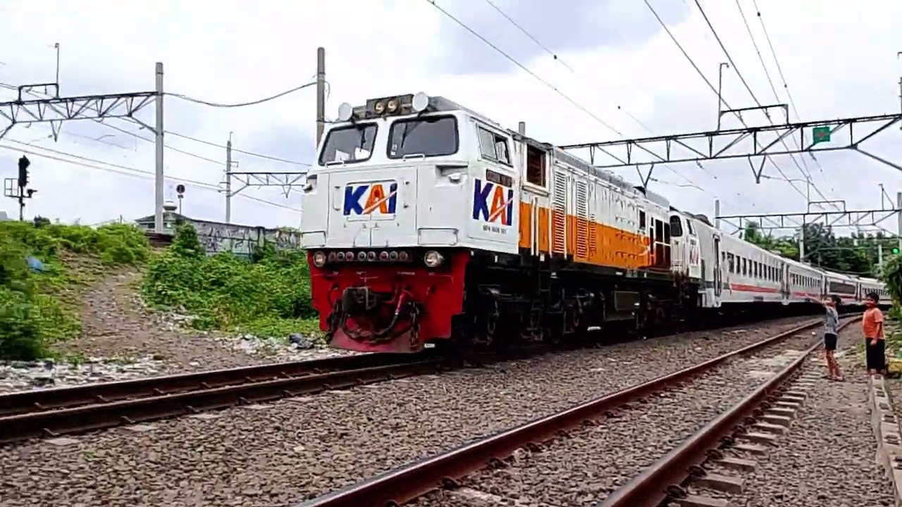 CC 206 15 01 SDT DINAS RANGKAIAN KA 299 CIKURAY 