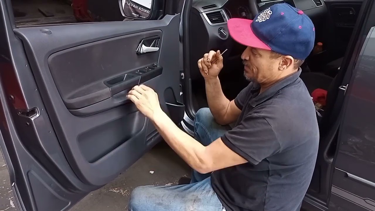 Como trocar as maçanetas internas Fox 2017. VW G6 em diante.