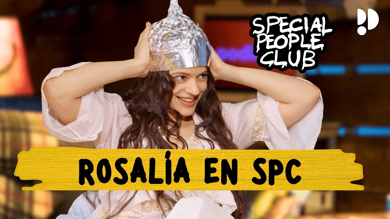 ROSALÍA MAQUILLA a @Soyunapringada94 en la PIJAMADA de la casa del árbol de SPECIAL PEOPLE CLUB​