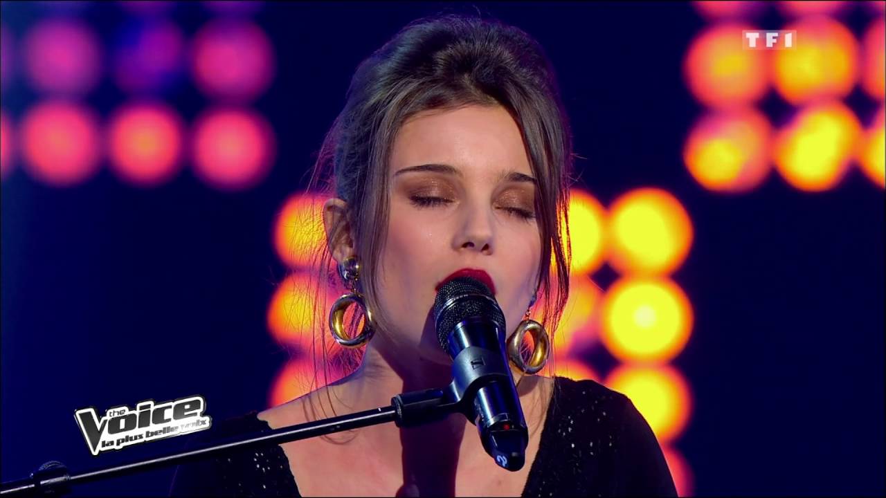The Voice 2013 | Angelina Wismes VS Fanny Leeb - L'aigle noir (Barbara) | Battle